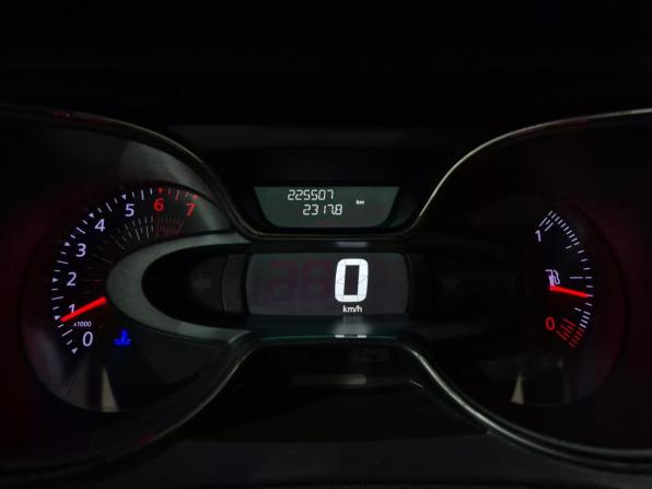 Renault Kaptur I с пробегом 2018 года, цена 1 290 000 рублей, 225347 км, внедорожник, Автокод Объявления