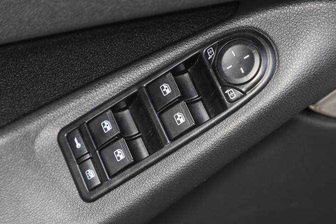 Lada (ВАЗ) Granta I Рестайлинг с пробегом 2019 года, цена 939 000 рублей, 34000 км, седан, Автокод Объявления