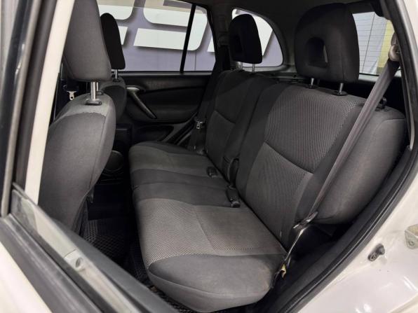 Toyota RAV4 II (XA20) Рестайлинг с пробегом 2004 года, цена 919 000 рублей, 209000 км, внедорожник, Автокод Объявления