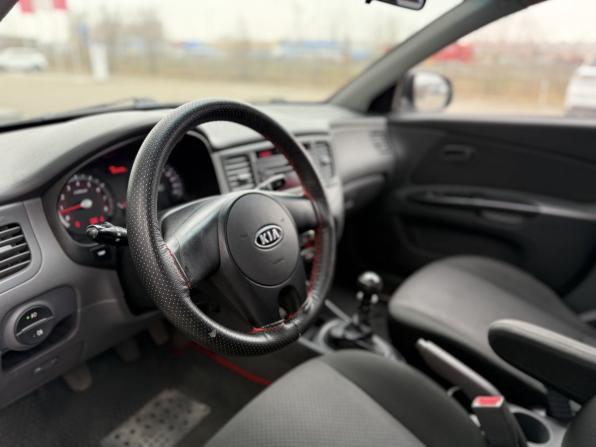 Kia Rio II Рестайлинг с пробегом 2009 года, цена 509 000 рублей, 161000 км, седан, Автокод Объявления