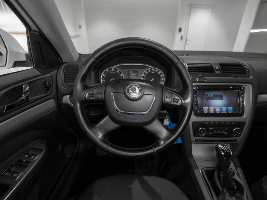 Skoda Octavia II (A5) Рестайлинг Москва  - изображение 10
