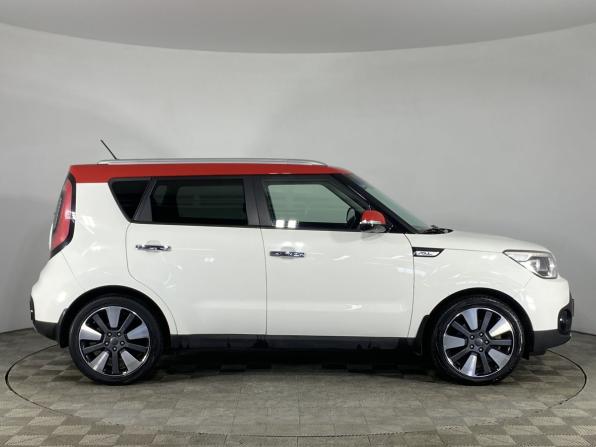 Kia Soul II Рестайлинг с пробегом 2018 года, цена 1 500 000 рублей, 107458 км, хэтчбек, Автокод Объявления