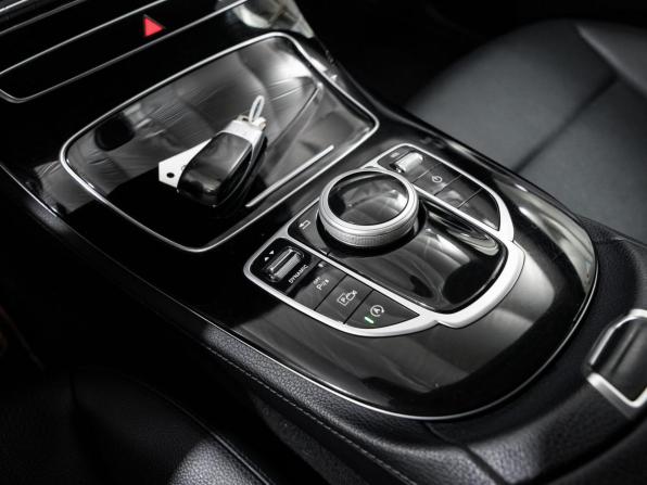 Mercedes-Benz E-Класс V (W213 S213 C238) с пробегом 2019 года, цена 2 890 000 рублей, 152008 км, седан, Автокод Объявления