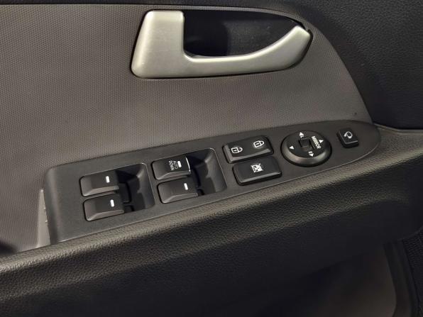 Kia Sportage III Рестайлинг с пробегом 2015 года, цена 1 059 000 рублей, 250000 км, внедорожник, Автокод Объявления