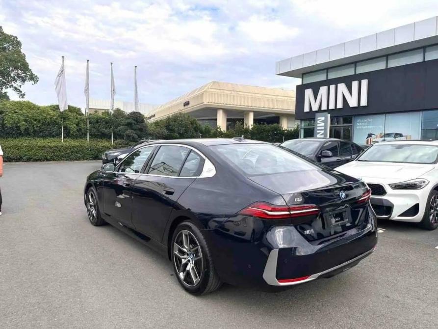 BMW i5 Краснодар  - изображение 2