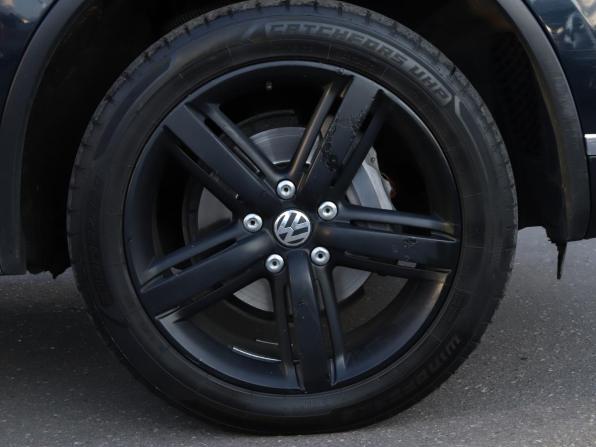 Volkswagen Touareg II Рестайлинг с пробегом 2016 года, цена 2 670 000 рублей, 220083 км, внедорожник, Автокод Объявления
