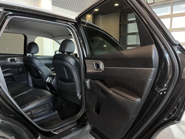 Kia Sorento IV с пробегом 2021 года, цена 3 900 000 рублей, 71500 км, внедорожник, Автокод Объявления