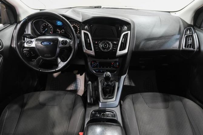 Ford Focus III с пробегом 2012 года, цена 709 000 рублей, 310000 км, хэтчбек, Автокод Объявления