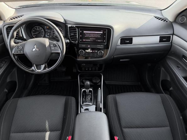 Mitsubishi Outlander III Рестайлинг 3 с пробегом 2018 года, цена 1 790 000 рублей, 71200 км, внедорожник, Автокод Объявления