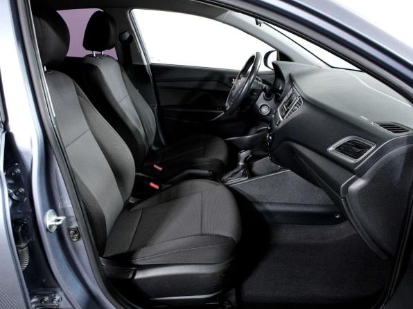 Hyundai Solaris II с пробегом 2019 года, цена 1 298 000 рублей, 90285 км, седан, Автокод Объявления