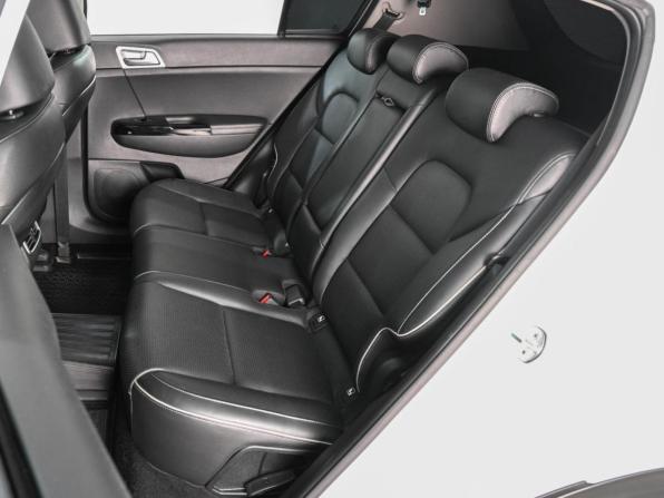 Kia Sportage IV Рестайлинг с пробегом 2018 года, цена 2 449 000 рублей, 174804 км, внедорожник, Автокод Объявления