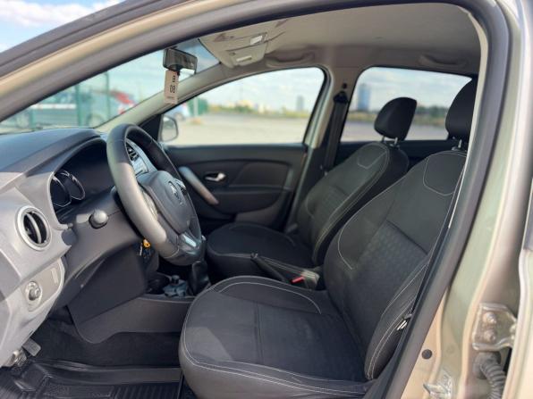 Renault Logan II с пробегом 2014 года, цена 760 000 рублей, 121280 км, седан, Автокод Объявления