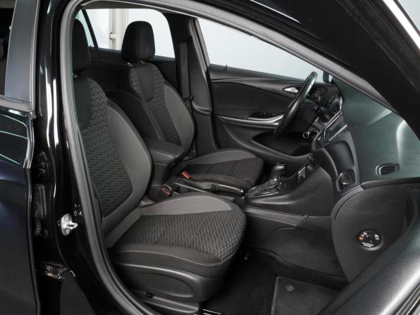 Opel Astra K Рестайлинг с пробегом 2020 года, цена 1 665 000 рублей, 99694 км, универсал, Автокод Объявления