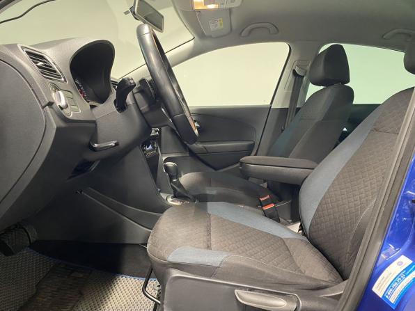 Volkswagen Polo V Рестайлинг с пробегом 2019 года, цена 1 240 000 рублей, 50232 км, седан, Автокод Объявления