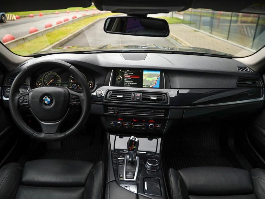 BMW 5 серии VI (F10/F11/F07) Рестайлинг Санкт-Петербург  - изображение 11