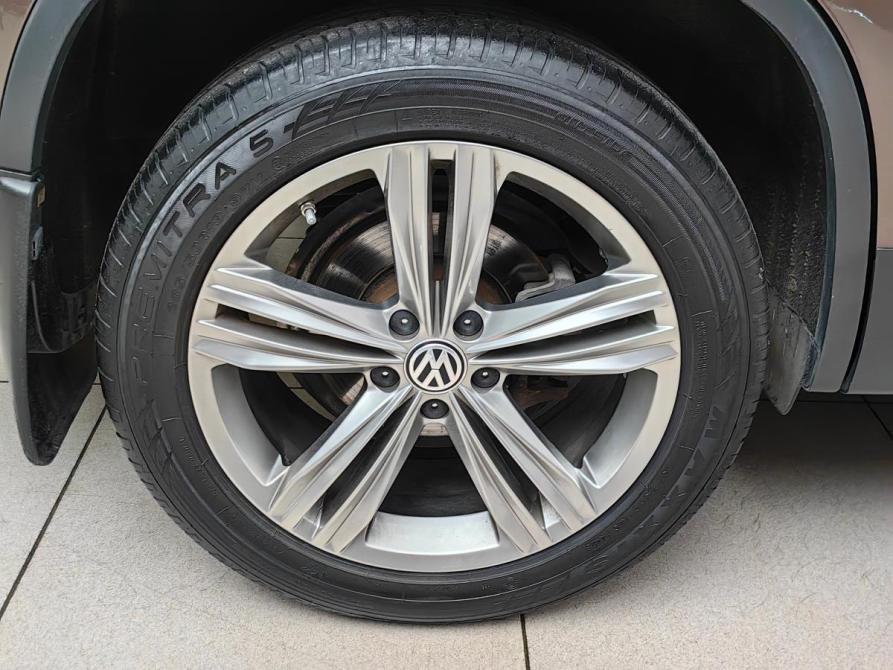 Volkswagen Tiguan I Рестайлинг Подольск  - изображение 23
