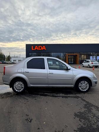Renault Logan I Рестайлинг с пробегом 2012 года, цена 385 000 рублей, 230000 км, седан, Автокод Объявления
