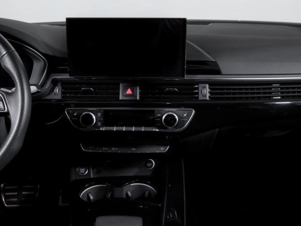 Audi A4 V (B9) Рестайлинг с пробегом 2020 года, цена 3 600 000 рублей, 26500 км, седан, Автокод Объявления