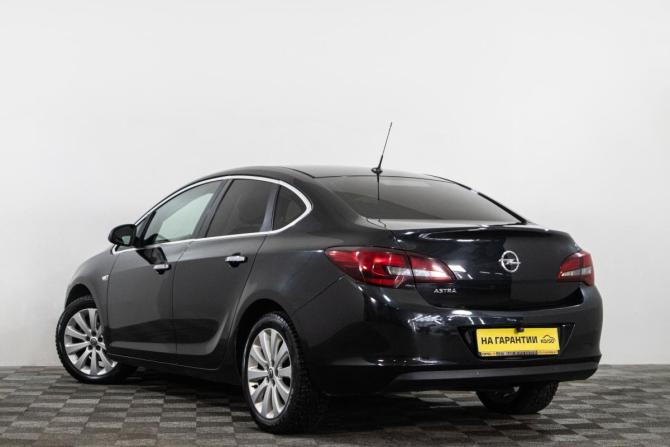 Opel Astra H Рестайлинг с пробегом 2013 года, цена 699 000 рублей, 272000 км, хэтчбек, Автокод Объявления