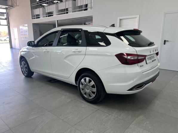 Lada (ВАЗ) Vesta I Рестайлинг (NG) с пробегом 2024 года, цена 1 299 000 рублей, 51700 км, универсал, Автокод Объявления