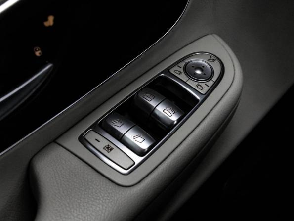 Mercedes-Benz V-Класс III (W447) с пробегом 2015 года, цена 3 199 000 рублей, 242626 км, минивэн, Автокод Объявления