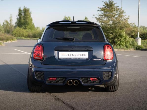 Mini Hatch III (F55/F56) Рестайлинг с пробегом 2018 года, цена 2 679 700 рублей, 110000 км, хэтчбек, Автокод Объявления