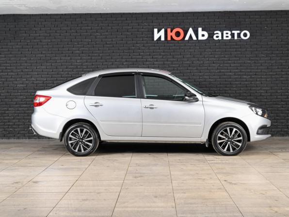Lada (ВАЗ) Granta I Рестайлинг с пробегом 2024 года, цена 1 000 000 рублей, 28401 км, лифтбек, Автокод Объявления