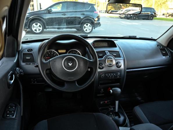Renault Megane II Рестайлинг с пробегом 2007 года, цена 450 000 рублей, 208523 км, седан, Автокод Объявления