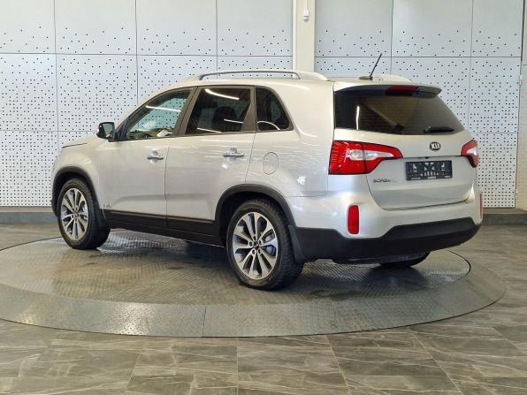 Kia Sorento II Рестайлинг с пробегом 2014 года, цена 1 000 000 рублей, 164545 км, внедорожник, Автокод Объявления