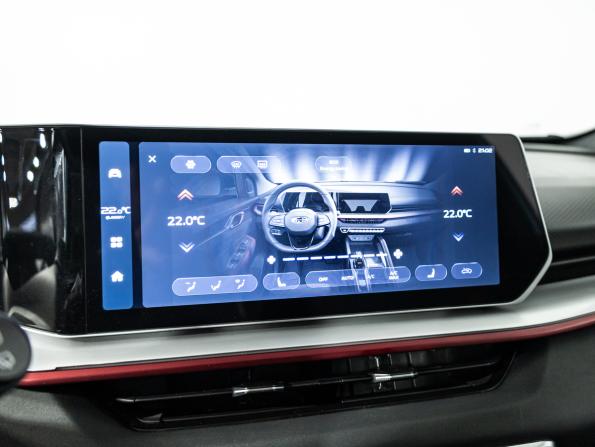 Geely Coolray I Рестайлинг с пробегом 2023 года, цена 2 037 980 рублей, 29912 км, внедорожник, Автокод Объявления