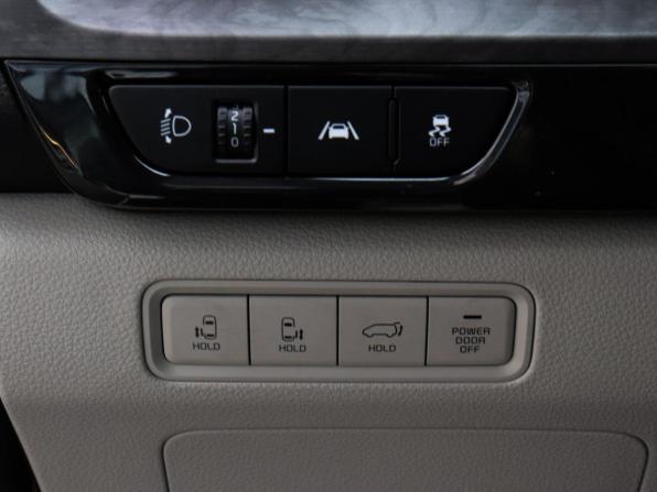 Kia Carnival IV с пробегом 2022 года, цена 4 050 000 рублей, 79499 км, минивэн, Автокод Объявления