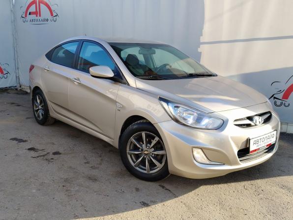 Hyundai Solaris I с пробегом 2013 года, цена 680 000 рублей, 195931 км, седан, Автокод Объявления