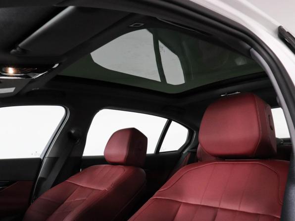 BMW 5 серии VIII (G60/G61/G68) с пробегом 2025 года, цена 6 599 000 рублей, 5800 км, седан, Автокод Объявления