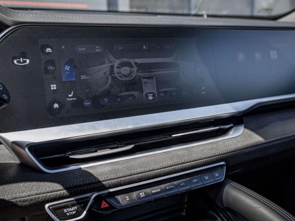 Geely Monjaro I с пробегом 2024 года, цена 3 429 000 рублей, 58400 км, внедорожник, Автокод Объявления