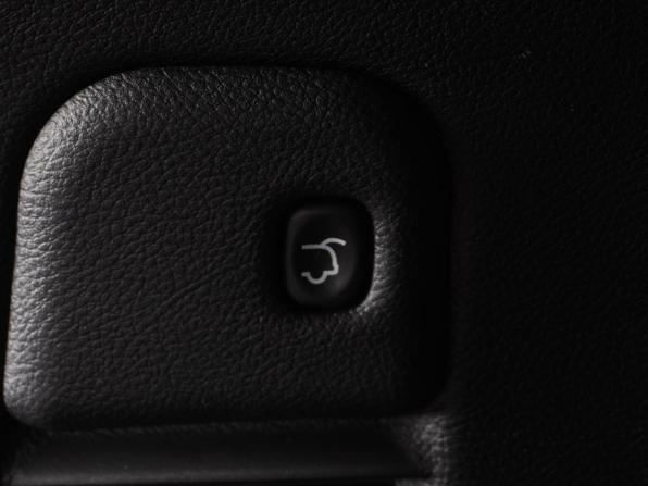 Jeep Grand Cherokee IV (WK2) с пробегом 2012 года, цена 1 819 000 рублей, 220609 км, внедорожник, Автокод Объявления