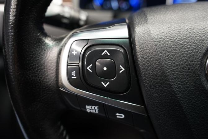 Toyota Camry VII (XV50) Рестайлинг с пробегом 2016 года, цена 2 670 000 рублей, 175797 км, седан, Автокод Объявления
