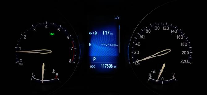 Toyota C-HR I с пробегом 2018 года, цена 2 088 000 рублей, 117597 км, внедорожник, Автокод Объявления