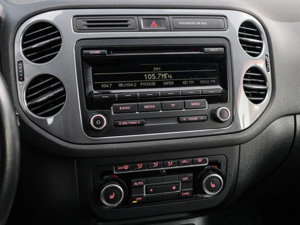 Volkswagen Tiguan I Рестайлинг с пробегом 2014 года, цена 1 430 000 рублей, 127000 км, внедорожник, Автокод Объявления
