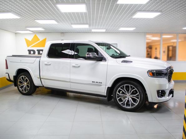 Ram 1500 V Рестайлинг с пробегом 2026 года, цена 10 999 000 рублей, 99 км, offers.body_type.unknown, Автокод Объявления