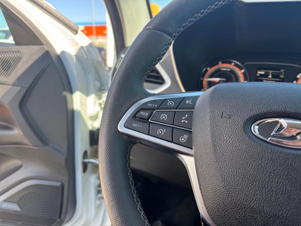 Lada (ВАЗ) Vesta I Рестайлинг (NG) с пробегом 2024 года, цена 1 350 000 рублей, 56738 км, универсал, Автокод Объявления