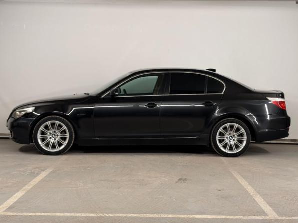 BMW 5 серии V (E60/E61) Рестайлинг с пробегом 2009 года, цена 950 000 рублей, 233615 км, седан, Автокод Объявления