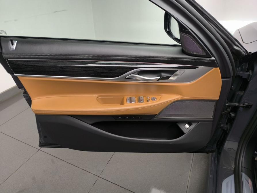 BMW 7 серии VI (G11/G12) Рестайлинг Москва  - изображение 18