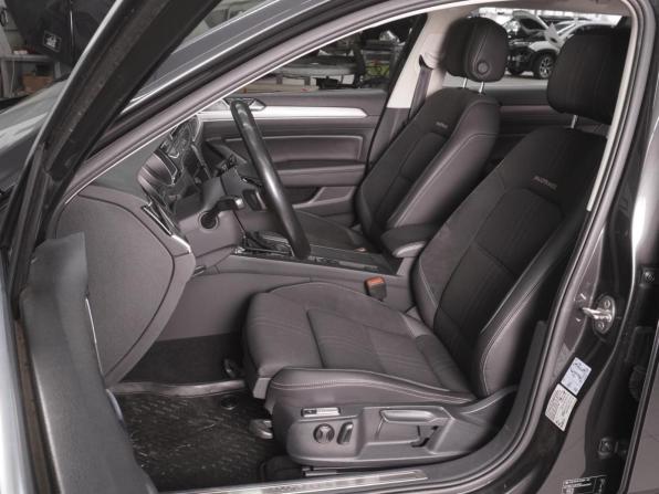 Volkswagen Passat B8 с пробегом 2019 года, цена 3 245 000 рублей, 112304 км, универсал, Автокод Объявления