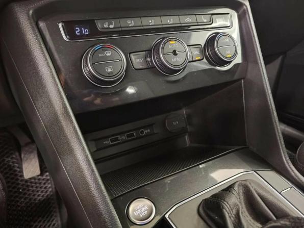 Volkswagen Tiguan II с пробегом 2018 года, цена 2 589 893 рубля, 184784 км, внедорожник, Автокод Объявления