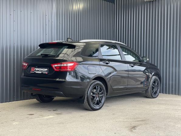 Lada (ВАЗ) Vesta I с пробегом 2018 года, цена 1 027 000 рублей, 105034 км, универсал, Автокод Объявления