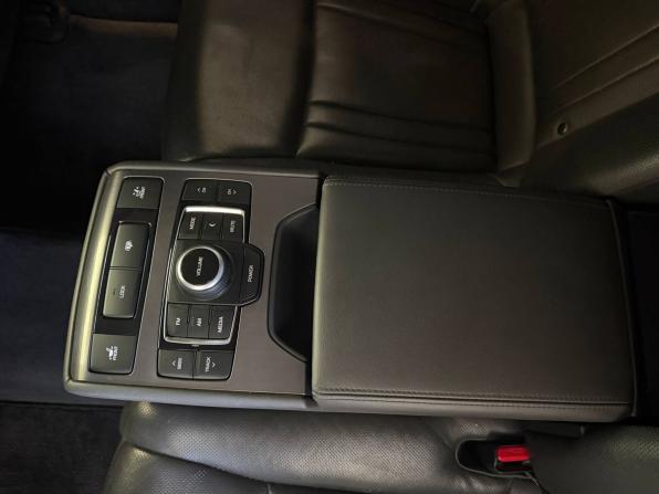 Hyundai Genesis II с пробегом 2015 года, цена 1 950 000 рублей, 218344 км, седан, Автокод Объявления