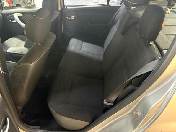 Renault Sandero I с пробегом 2013 года, цена 380 000 рублей, 236175 км, хэтчбек, Автокод Объявления