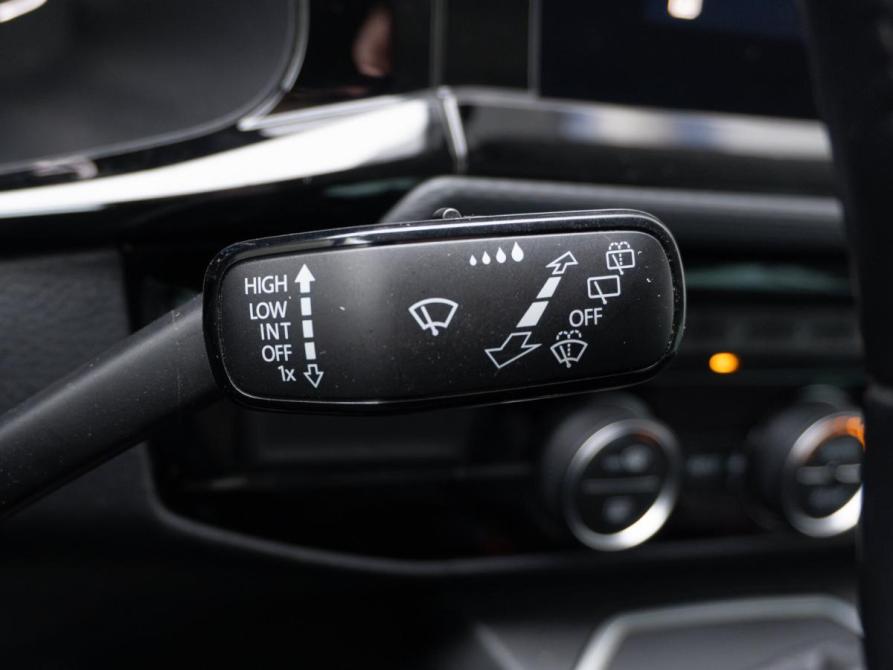 Volkswagen Multivan T6 Рестайлинг Санкт-Петербург  - изображение 17