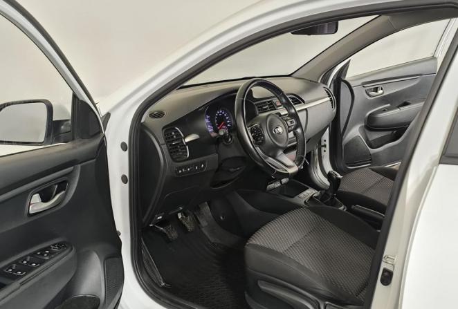 Kia Rio IV с пробегом 2019 года, цена 1 400 000 рублей, 132243 км, седан, Автокод Объявления