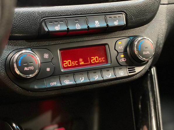 Kia Ceed II Рестайлинг с пробегом 2017 года, цена 1 189 000 рублей, 173604 км, хэтчбек, Автокод Объявления